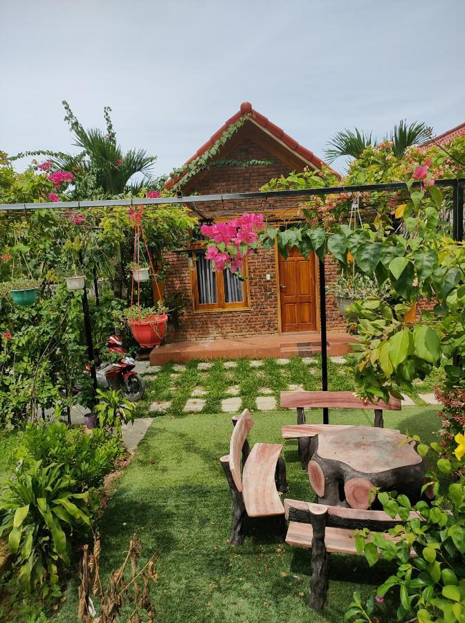 Hillside View Homestay Фонг Нха Екстериор снимка