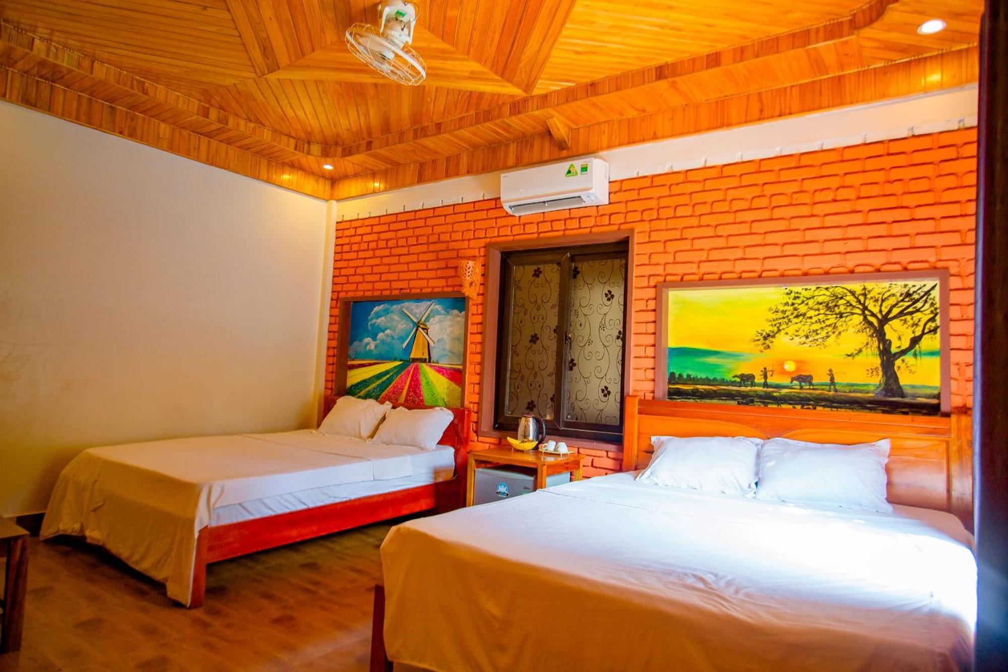 Hillside View Homestay Фонг Нха Екстериор снимка