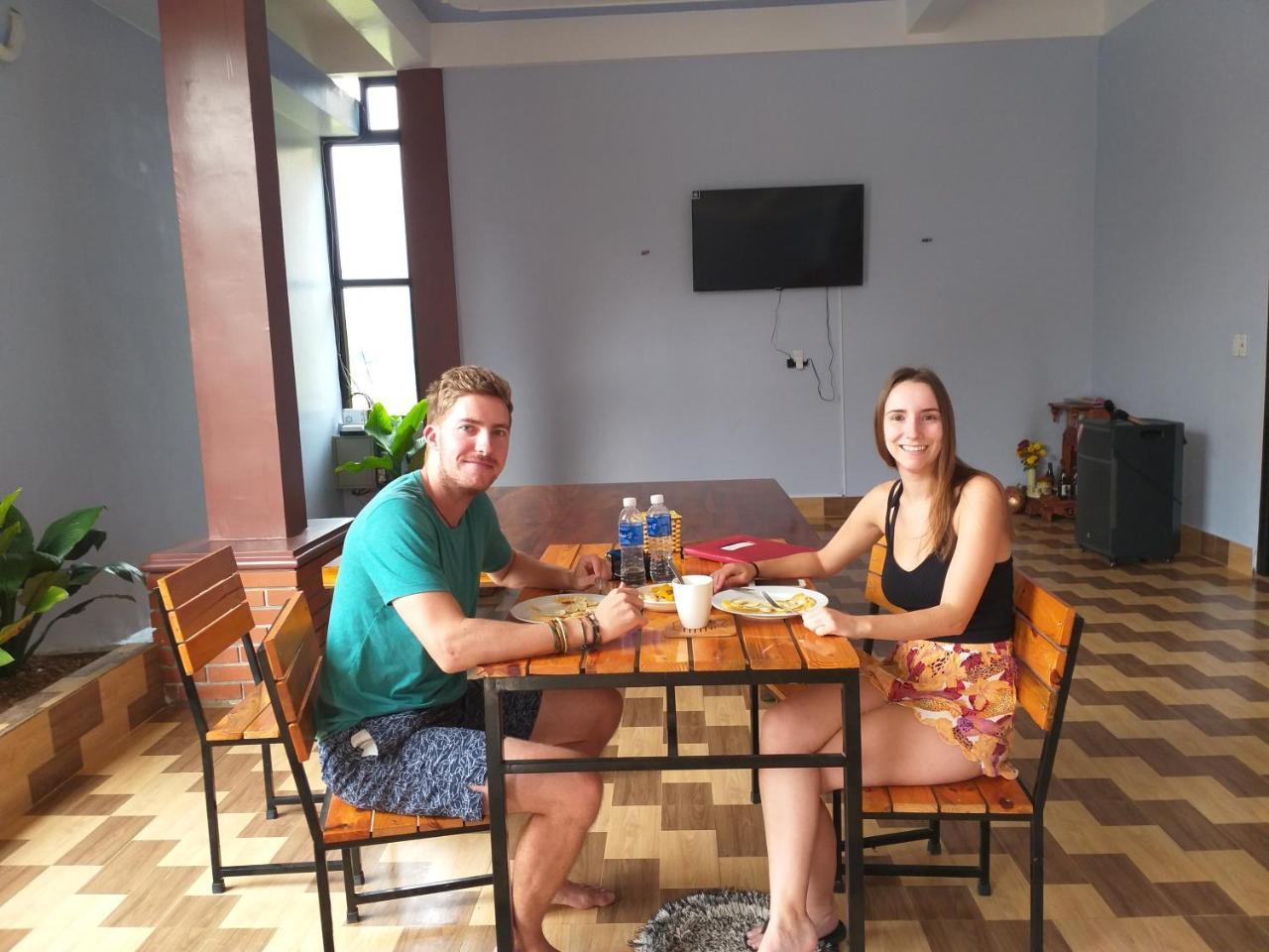 Hillside View Homestay Фонг Нха Екстериор снимка